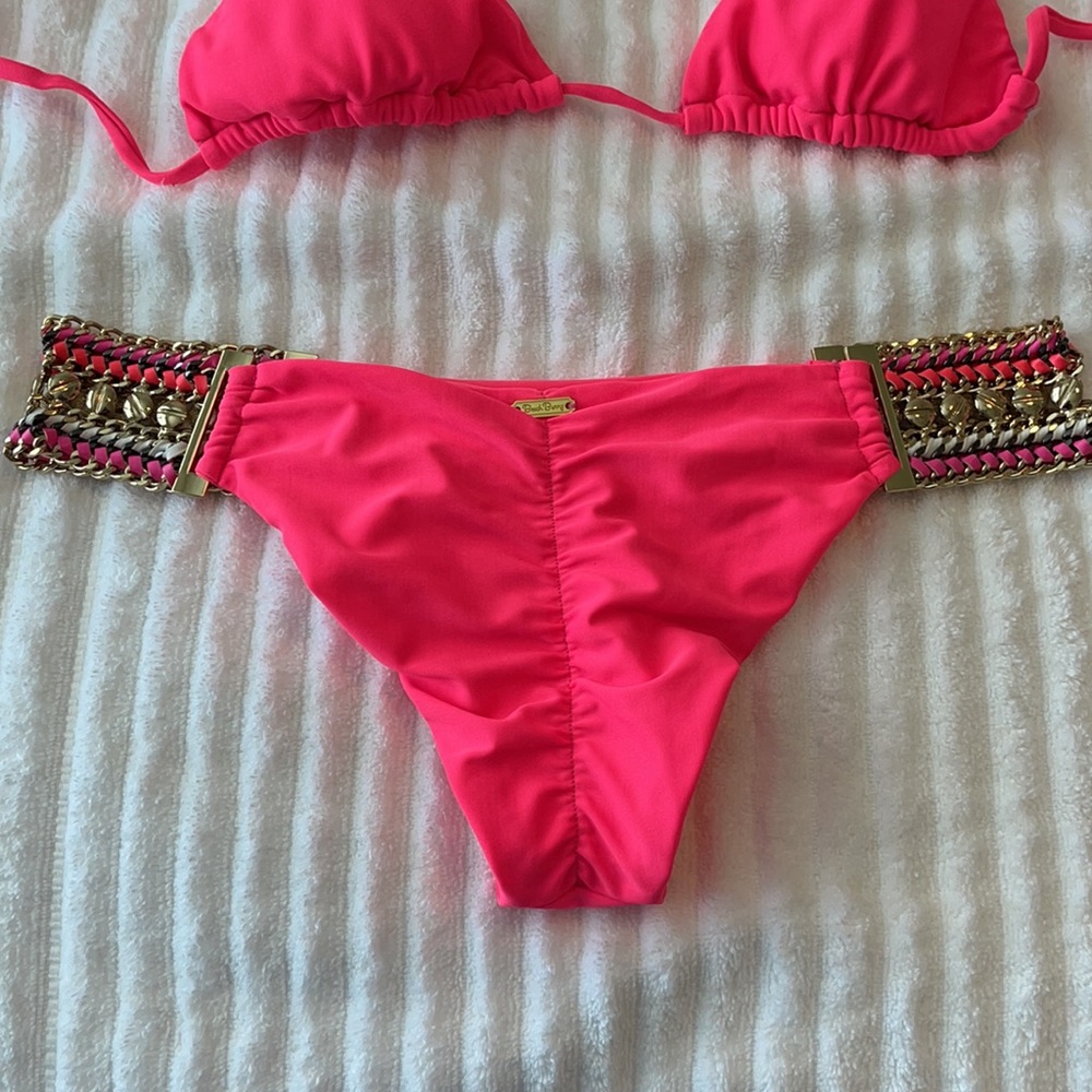 Beach Bunny HOT swim suit! - Picture 3 of 4